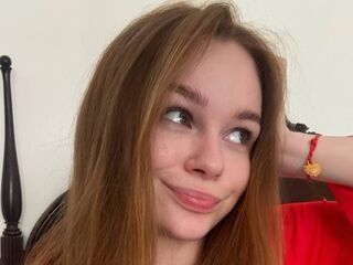 LunaSinclair's Live Cam